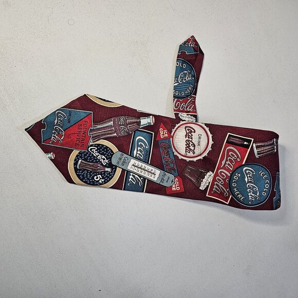 Vintage Coca Cola Van Hausen Casual Tie 100% Silk Made In The USA - Picture 2 of 3